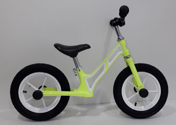Balance bike od magnezijuma - Bicikla za decu sa gumama na naduvavanje, zelena